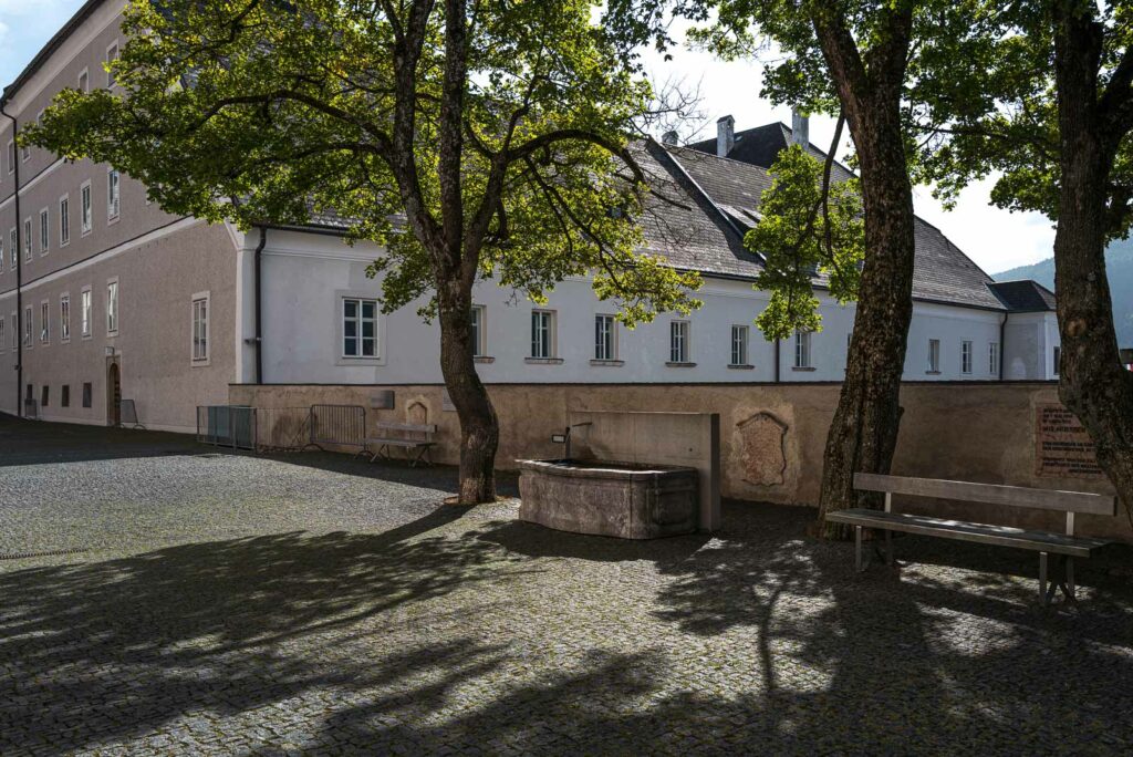 L1001201-2.jpg